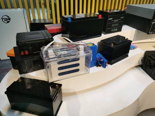 25Batería LiFePO4 de.6V 200Ah con vida útil de 6000 ciclos para almacenamiento de energía solar
